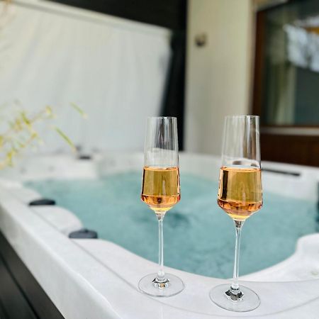 Seehaus Aachblick, Exklusive Appartements Und Ferienwohnungen Uhldingen-Mühlhofen Екстериор снимка